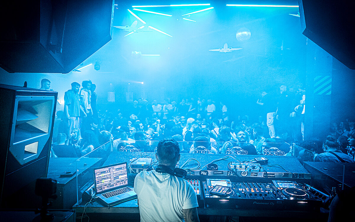 2022 04 09 Airport 30 2022 04 09 Airport 30