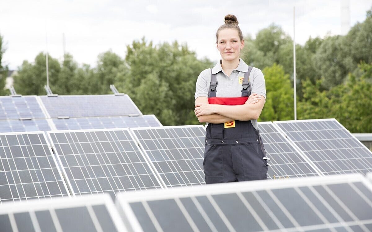 Ausbildung Elektro Photovoltaik Ar Ge Medien im ZVEH Ausbildung Elektro Photovoltaik Ar Ge Medien im ZVEH