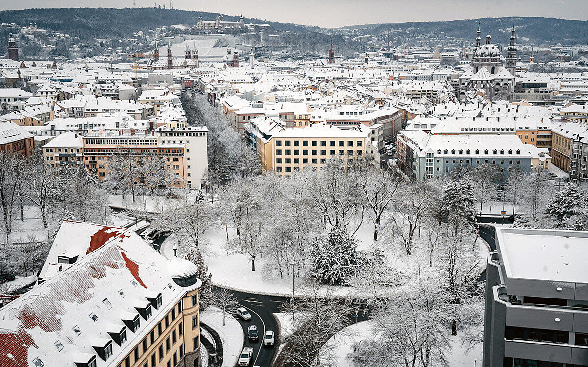 Berliner Ring Winter Schnee Würzburg - Funkhaus Würzburg Berliner Ring Winter Schnee Würzburg - Funkhaus Würzburg