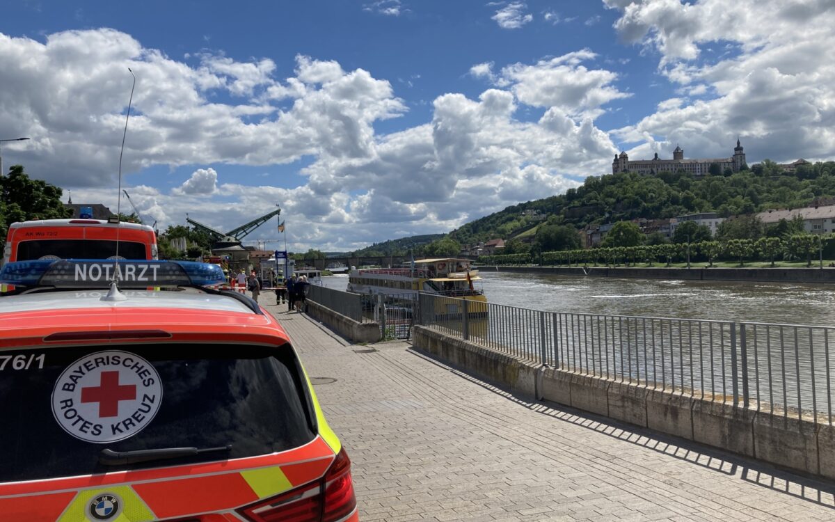 Brand auf einem Passagierschiff W Ue 2 Brand auf einem Passagierschiff W Ue 2