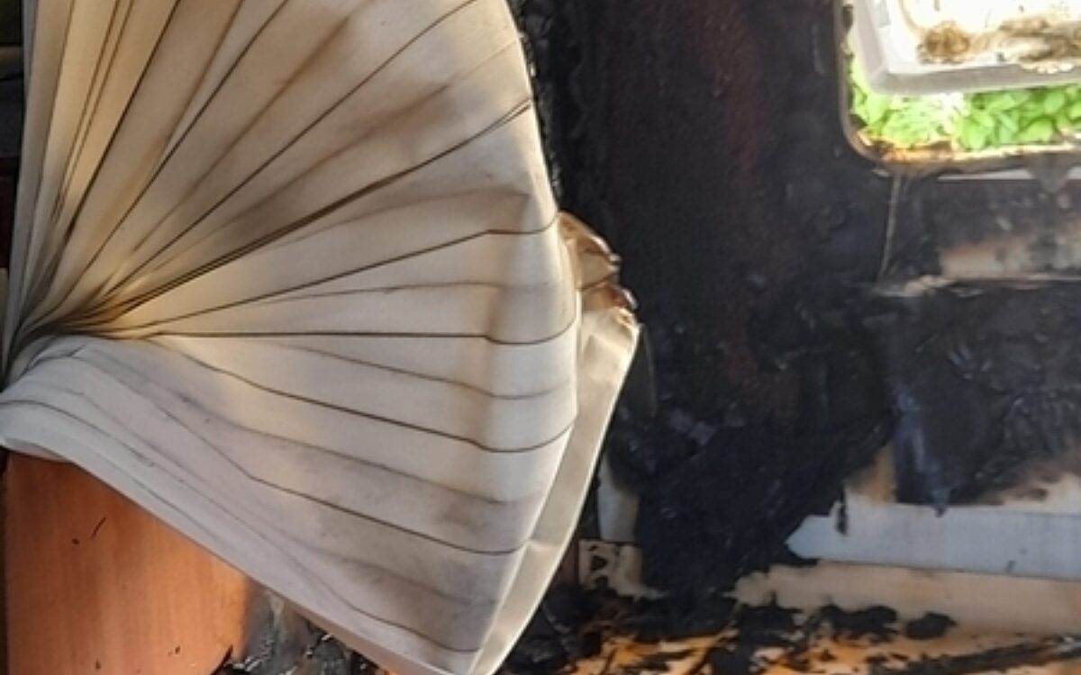 Brand eines Wohnwagens in Waigolshausen Foto Feuerwehr Waigolshausen Brand eines Wohnwagens in Waigolshausen Foto Feuerwehr Waigolshausen