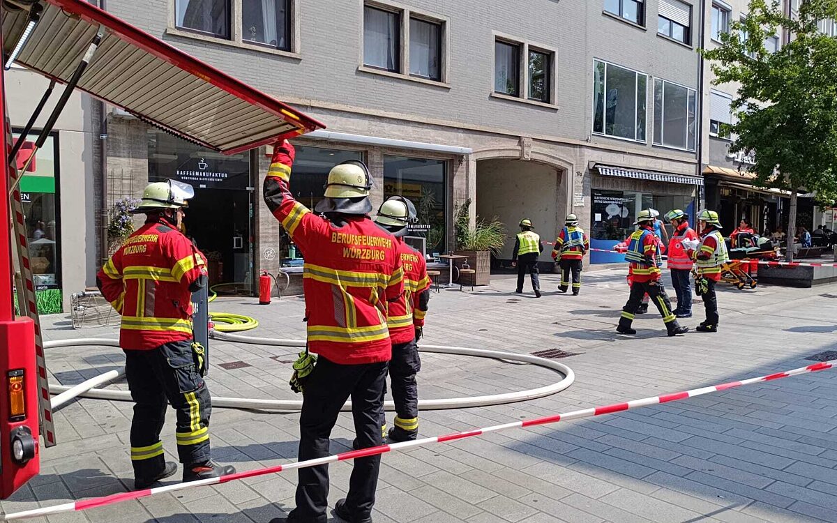 Brand in der Wuerzburger Innenstadt Brand in der Wuerzburger Innenstadt