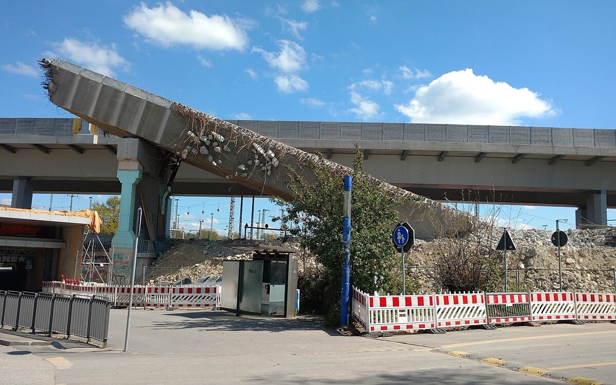 Bruecke Abriss Baustelle