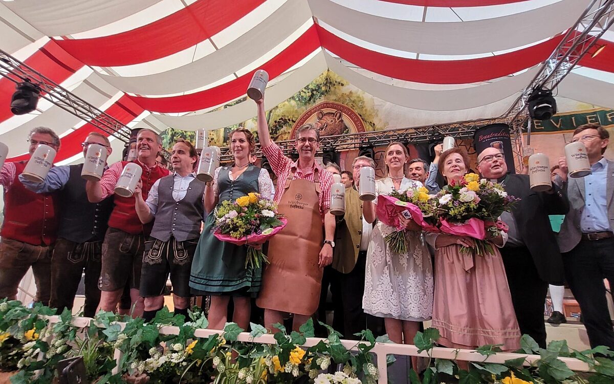 Das Kiliani 2022 wird eröffnet Das Kiliani 2022 wird eröffnet