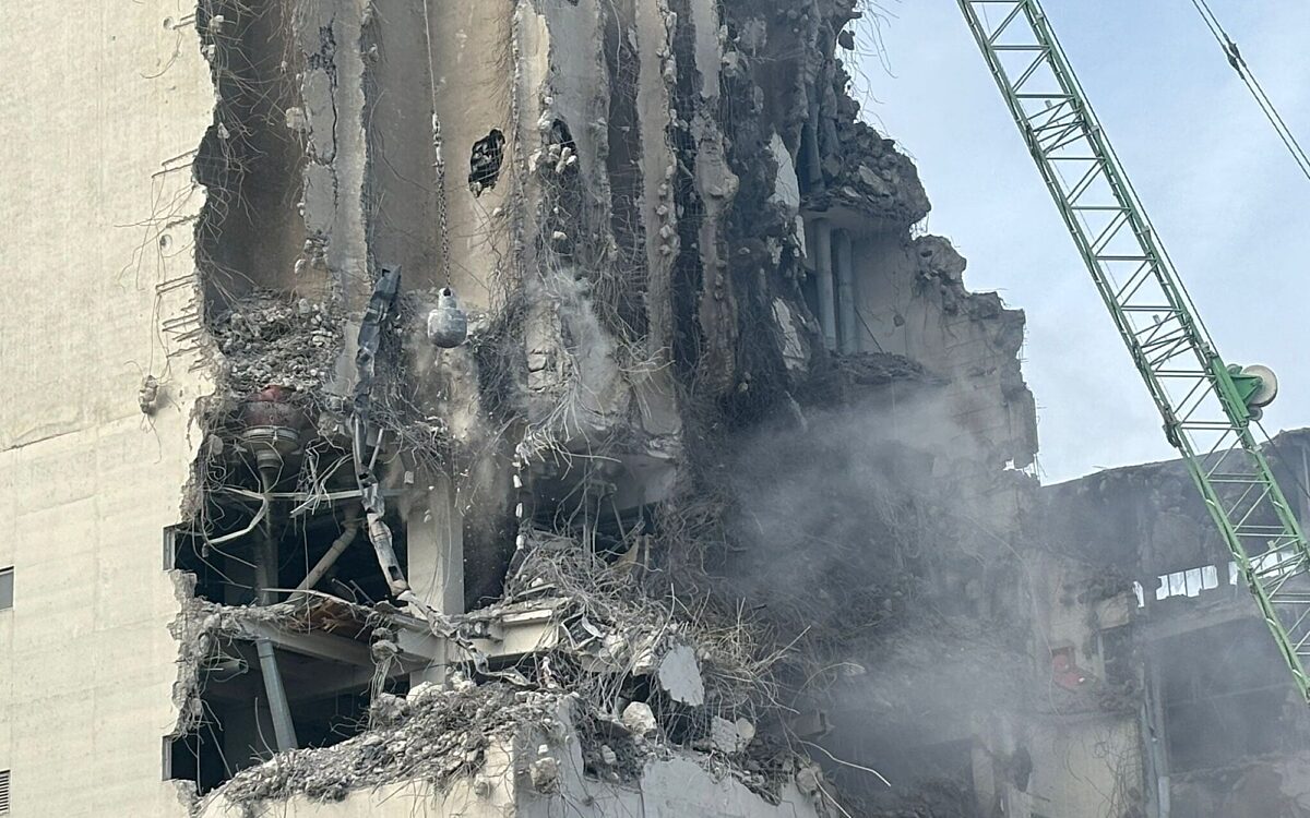 Das RKW Gelaende am Neuen Hafen in Wuerzburg wird abgerissen