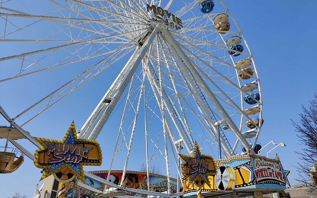 Das Riesenrad auf dem Frühjahrsvolksfest 2022 Das Riesenrad auf dem Frühjahrsvolksfest 2022