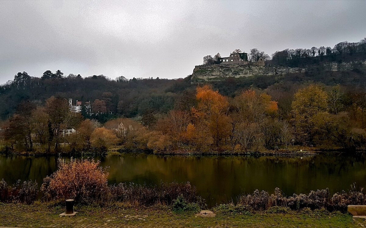 Das ist der Blick von Karlstadt auf dei Karlburg Das ist der Blick von Karlstadt auf dei Karlburg
