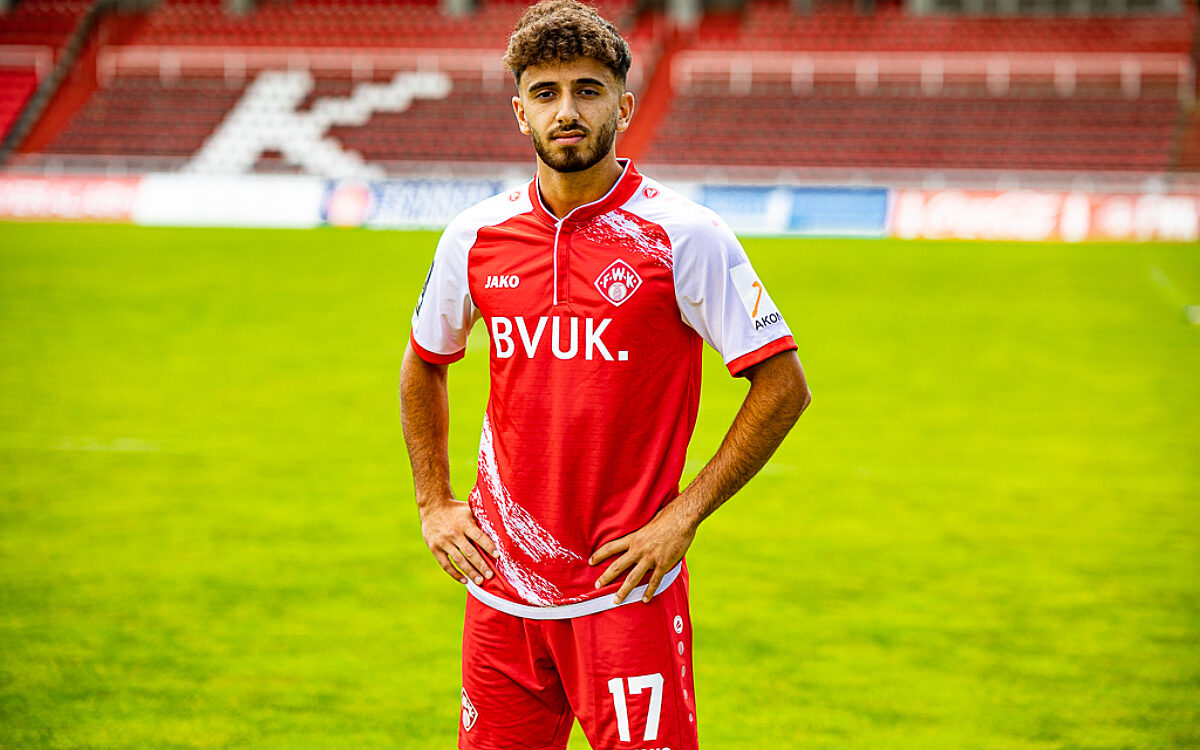 Dildar Atmaca Spieler Wuerzburger Kickers 2021-22 Dildar Atmaca Spieler Wuerzburger Kickers 2021-22