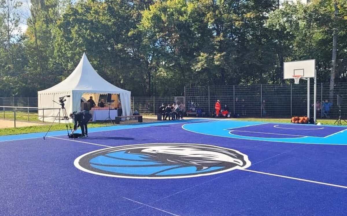 Dirk Nowitzki Stiftung Gustav Walle 2025 Platzeroeffnung 2 Dirk Nowitzki Stiftung Gustav Walle 2025 Platzeroeffnung 2