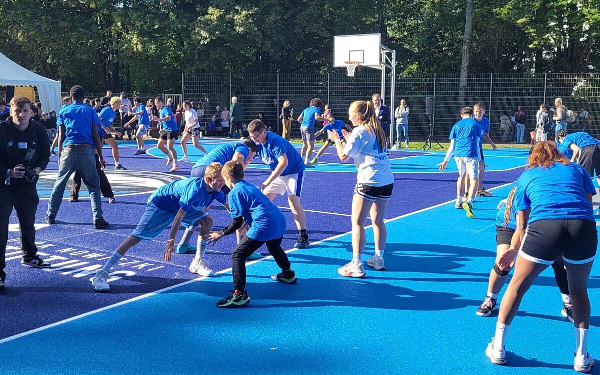 Dirk Nowitzki Stiftung Gustav Walle 2025 Platzeroeffnung14 Dirk Nowitzki Stiftung Gustav Walle 2025 Platzeroeffnung14