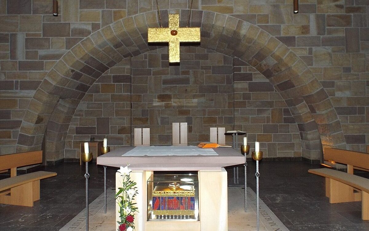 Ein Altar in der Abtei Münsterschwarzach Ein Altar in der Abtei Münsterschwarzach