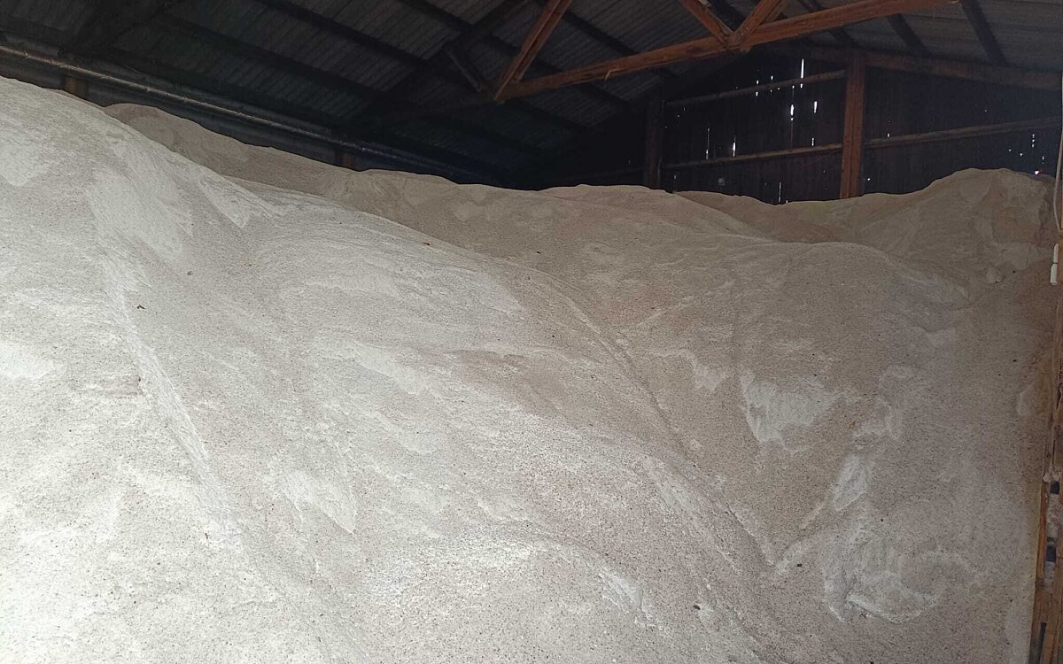 Eine Halle voll mit Salz Eine Halle voll mit Salz