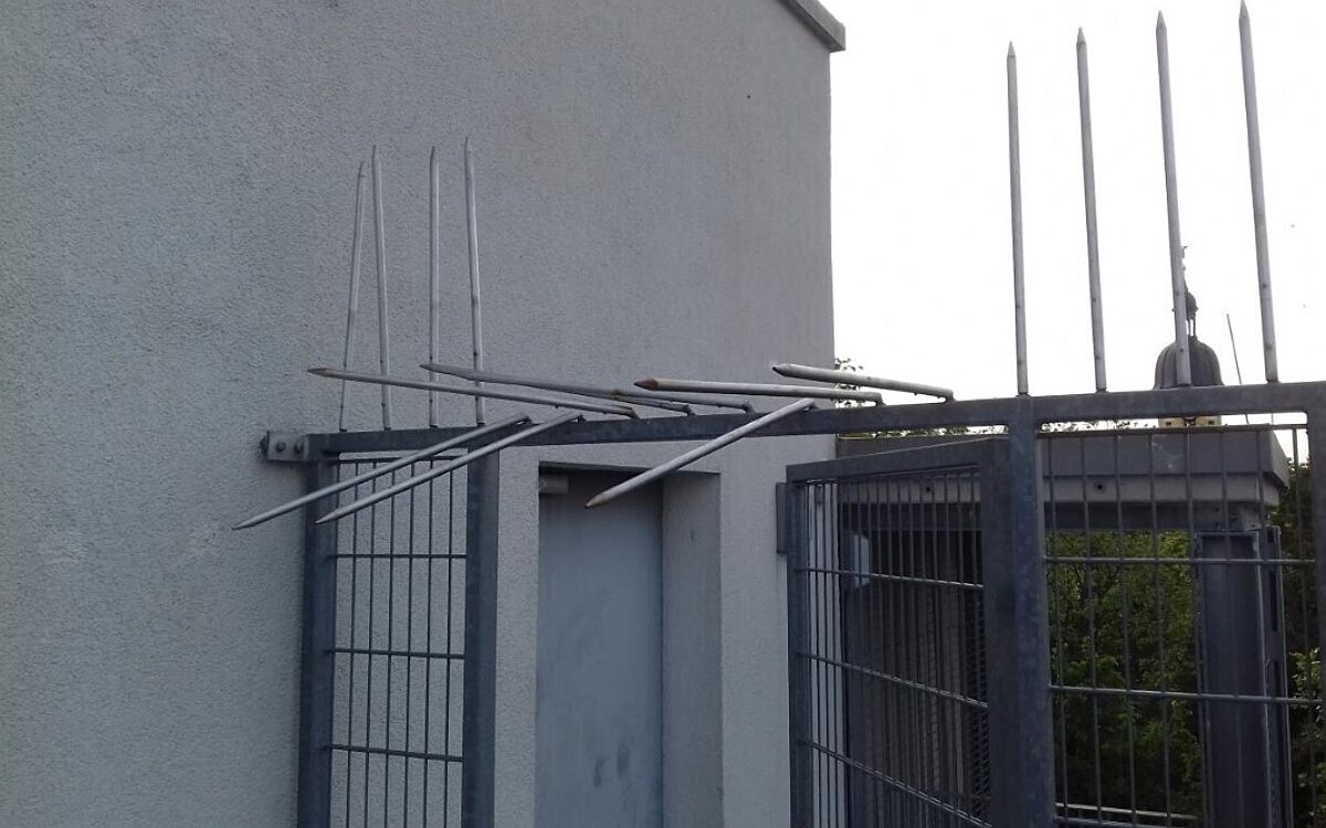 Eingangstor der Paul Eber Schule Kitzingen Foto Patrick Fischer Eingangstor der Paul Eber Schule Kitzingen Foto Patrick Fischer