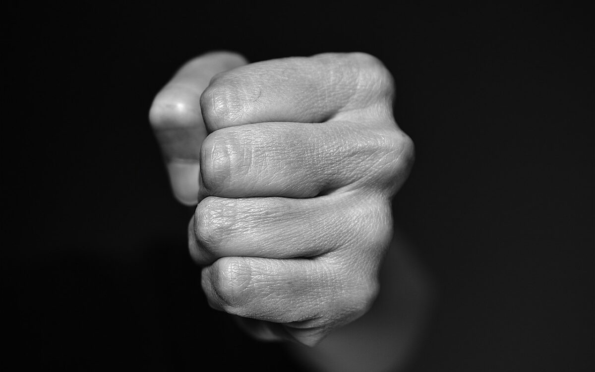 Faust Faustschlag Gewalt Koerperverletzung Symbolbild Pixabay