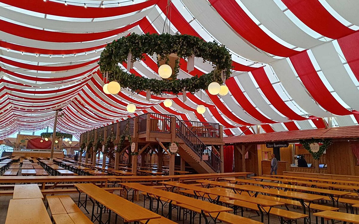 Fruehjahrsvolksfest Zelt Fruehjahrsvolksfest Zelt