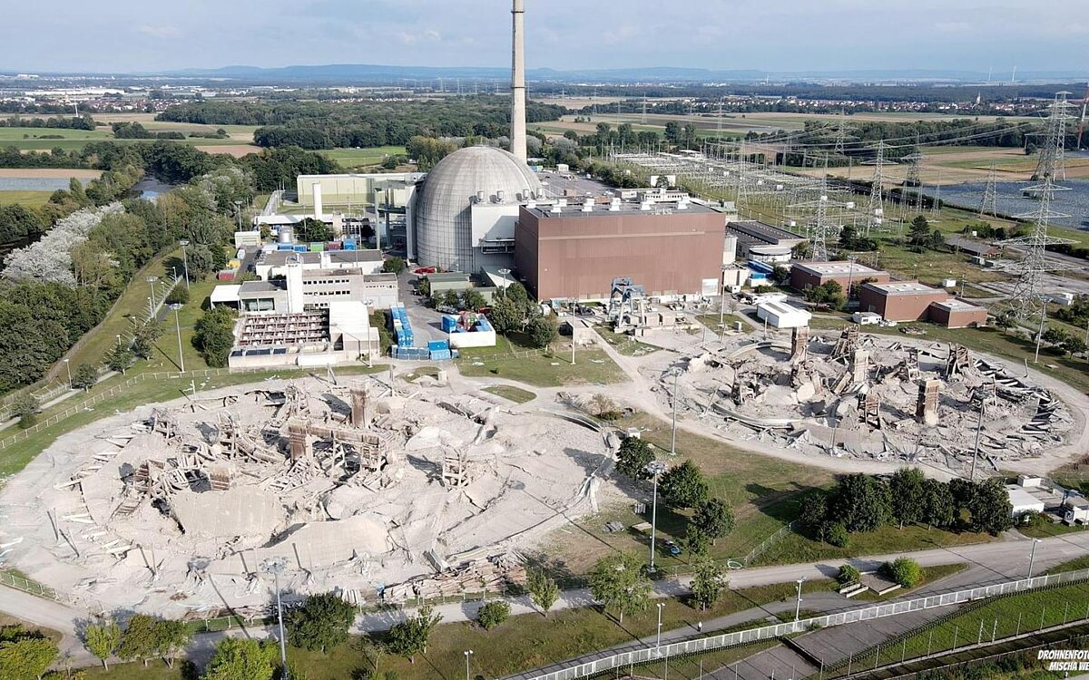 Grafenrheinfeld ohne Kuehltuerme AKW Grafenrheinfeld ohne Kuehltuerme AKW