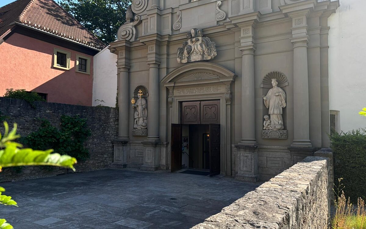 Grosseinsatz nach Missverstaendnis an Schule in Zell Grosseinsatz nach Missverstaendnis an Schule in Zell