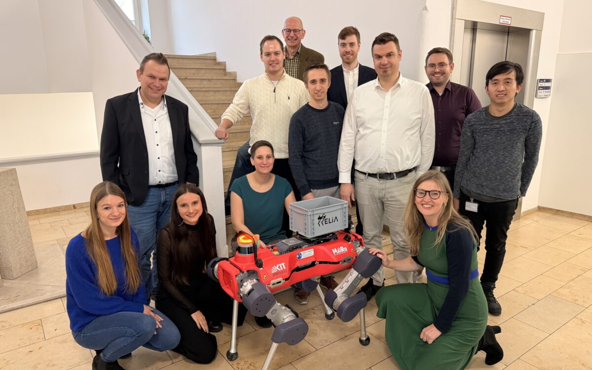 Gruppenbild mit HELIA