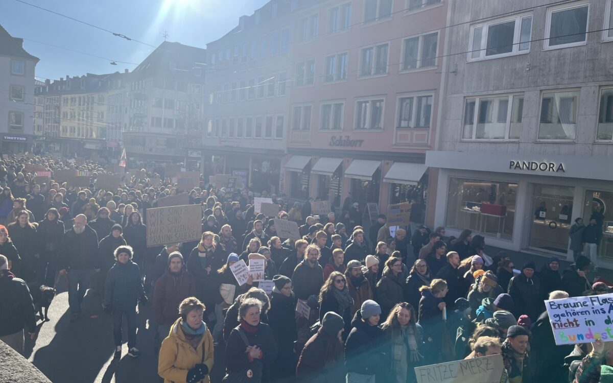 Demo "Wir sind die Brandmauer" Demo "Wir sind die Brandmauer"
