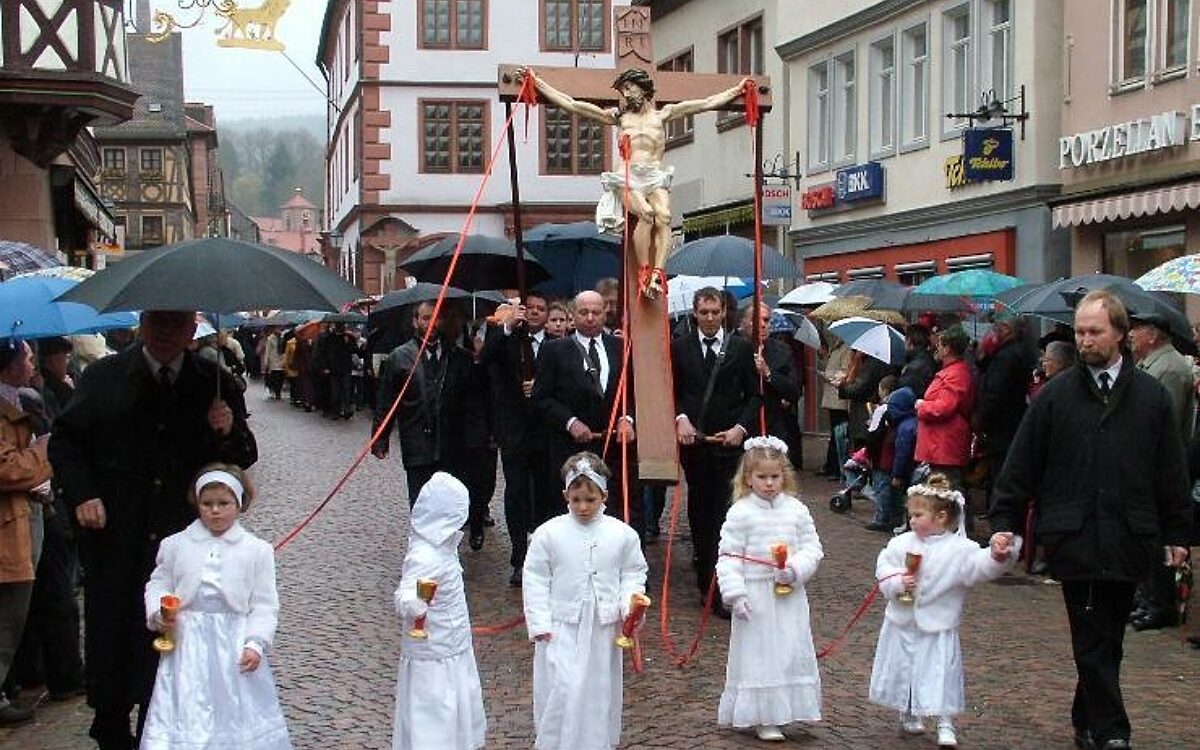 Karfreitagsprozession 1 Foto Stadt Lohr Karfreitagsprozession 1 Foto Stadt Lohr