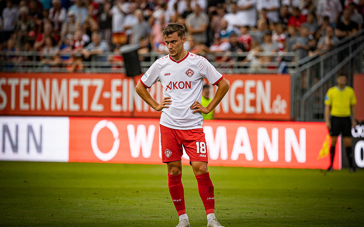 Maximilian Zaiser Spieler Wuerzburger Kickers Maximilian Zaiser Spieler Wuerzburger Kickers