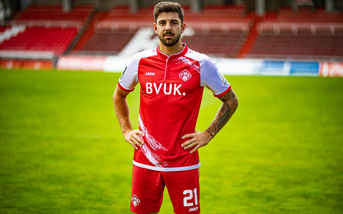 Moritz Heinrich Spieler Wuerzburger Kickers 2021-22 Moritz Heinrich Spieler Wuerzburger Kickers 2021-22