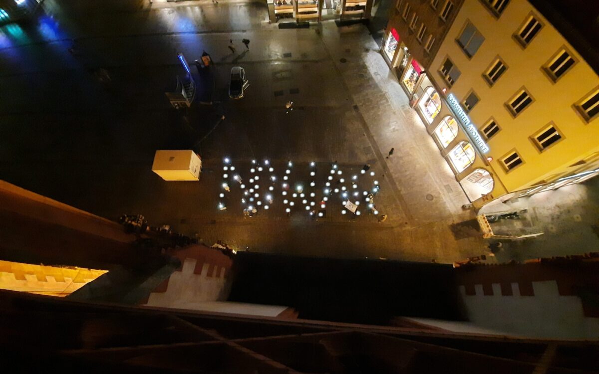 No War auf dem Würzburger Marktplatz No War auf dem Würzburger Marktplatz