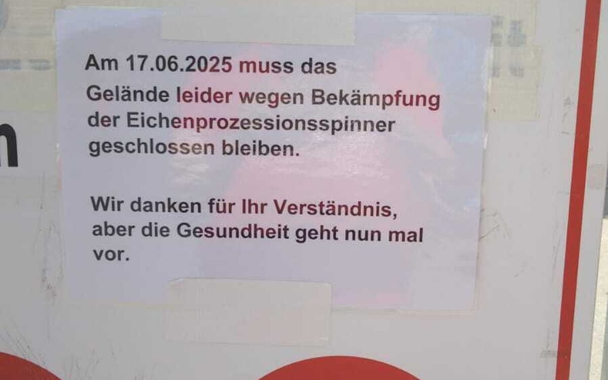 Hinweisschild zur Sperrung des Erlabrunner Badesees Hinweisschild zur Sperrung des Erlabrunner Badesees