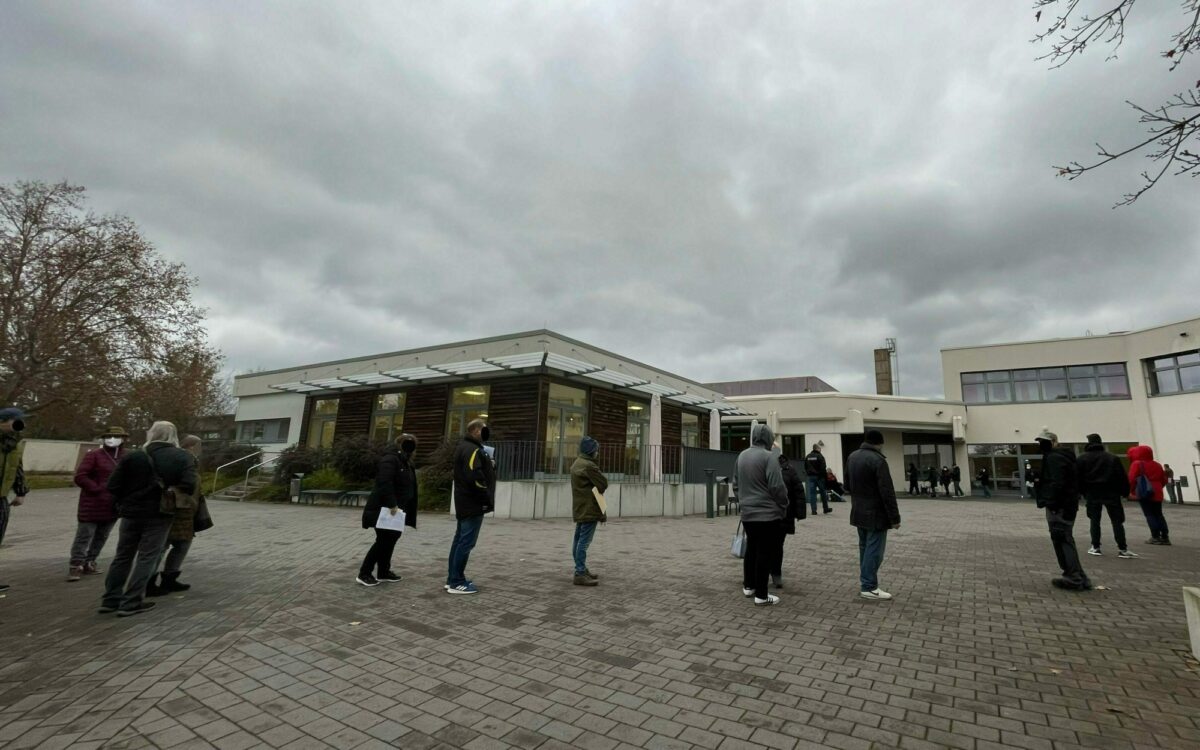 Impfaktion in Erwin-Amman-Halle in Karlstadt Impfaktion in Erwin-Amman-Halle in Karlstadt