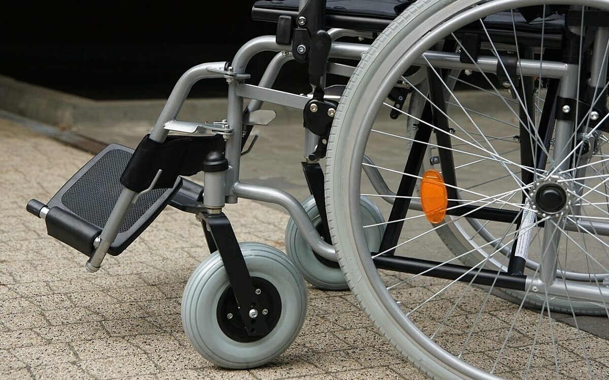 Symbolbild Rollstuhl