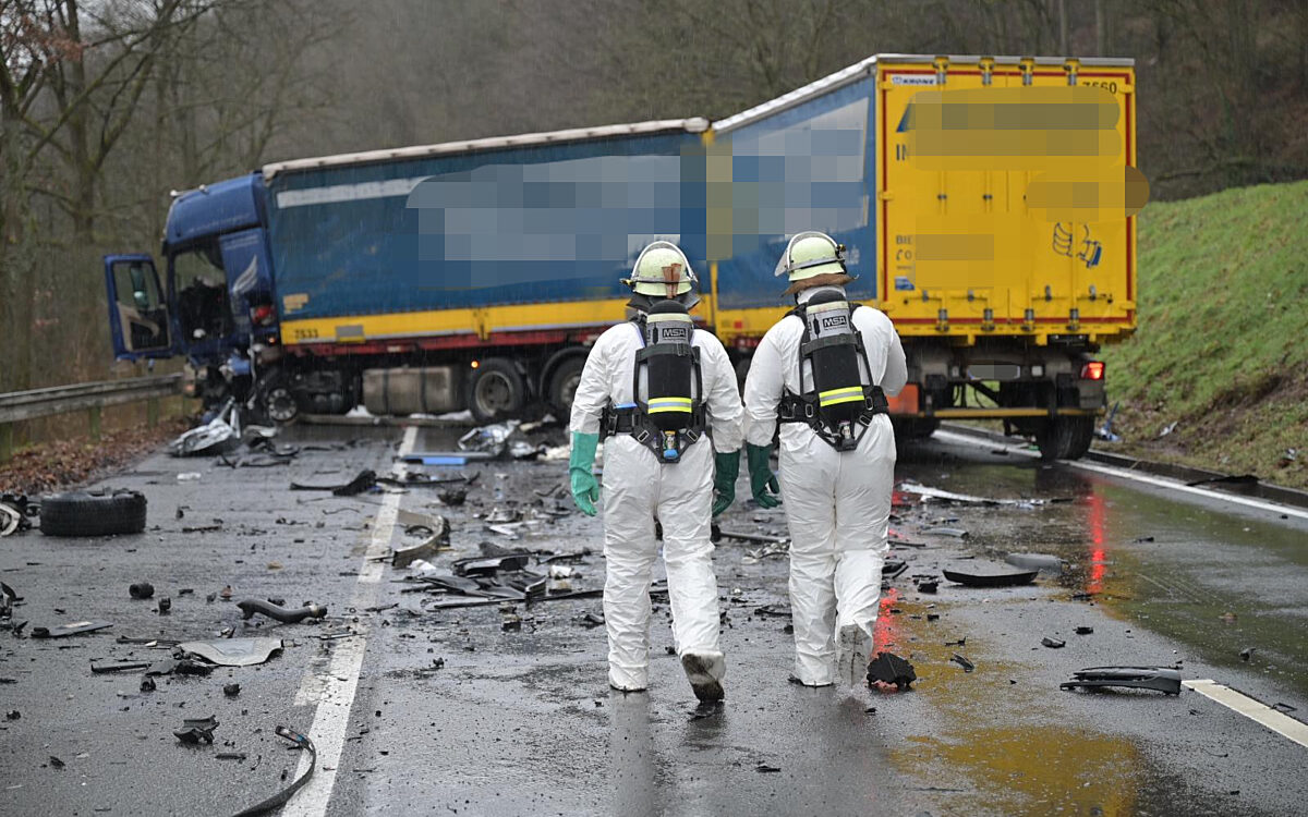 Unfall zwischen Hasloch und Faulbach 4 jpg Unfall zwischen Hasloch und Faulbach 4 jpg