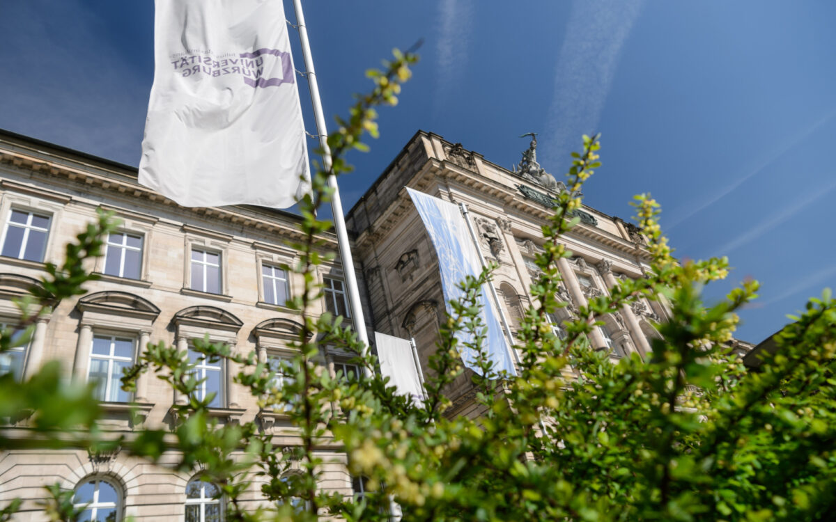 Uni Würzburg Sanderring von unten Uni Würzburg Sanderring von unten