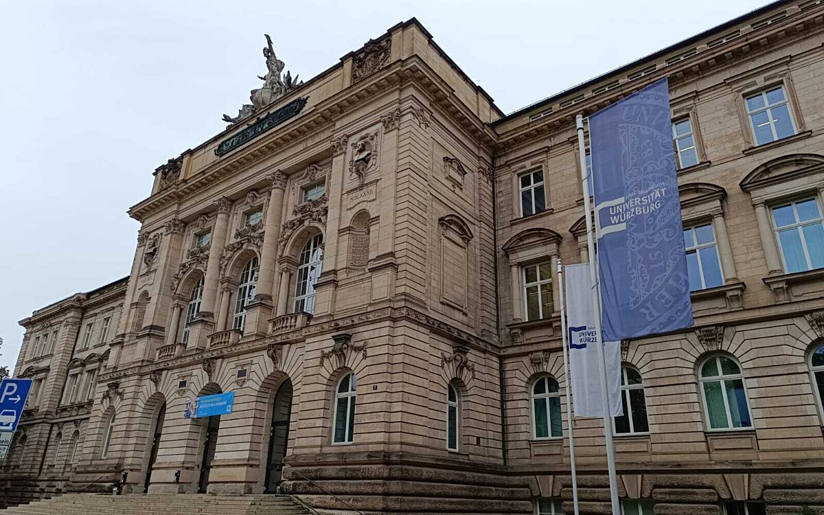 Uni am Sanderring Uni am Sanderring