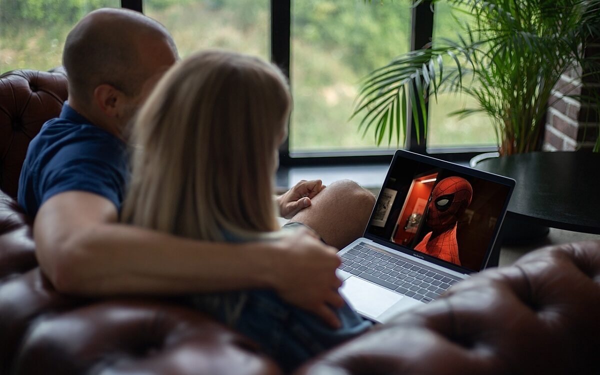 Video Streaming am Laptop Foto Pixabay Video Streaming am Laptop Foto Pixabay