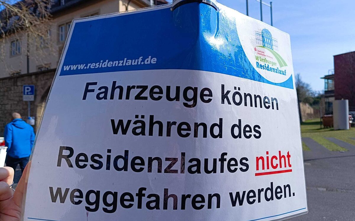 Waehrend Residenzlauf keine Autos weg Waehrend Residenzlauf keine Autos weg