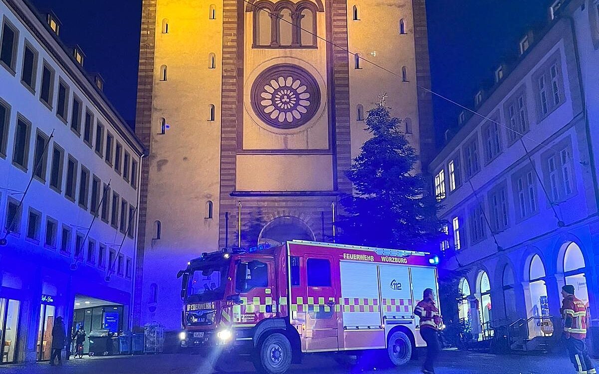 Weihnachten 2022 Foto Feuerwehr Wuerzburg Weihnachten 2022 Foto Feuerwehr Wuerzburg