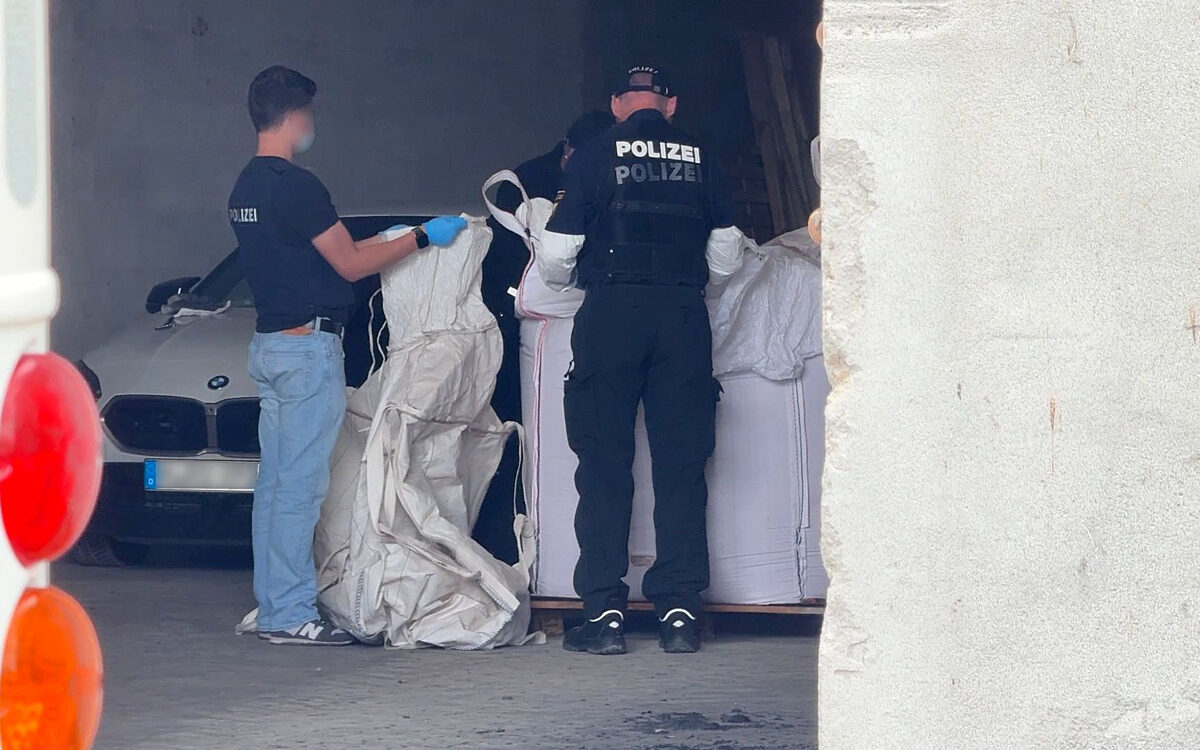 200 Kilo Kokain bei Abtswind gefunden 200 Kilo Kokain bei Abtswind gefunden