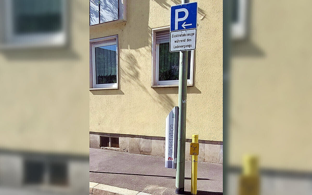 Wuerzburg Laternenladebox Neutorstrasse 1200x750 Wuerzburg Laternenladebox Neutorstrasse 1200x750