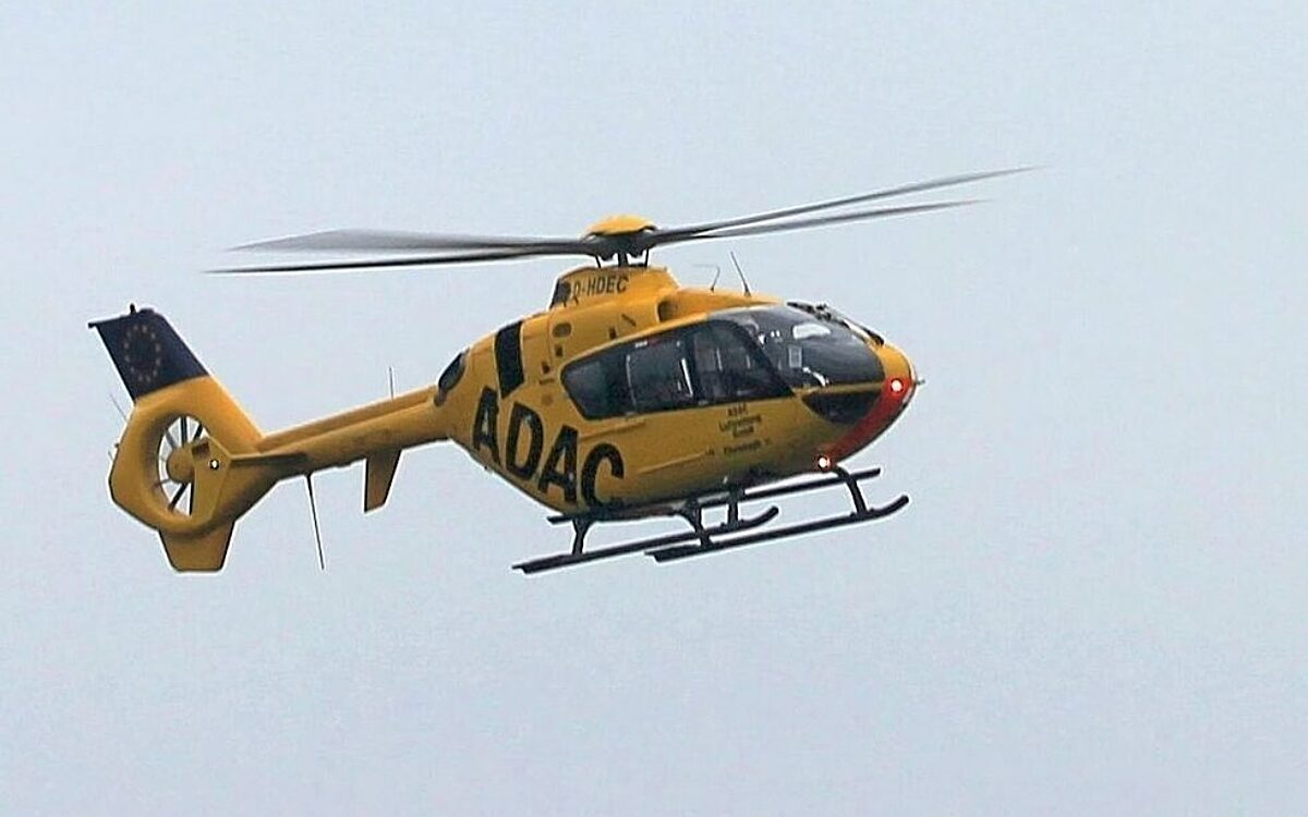 Der ADAC Rettungshubschrauber in der Luft Der ADAC Rettungshubschrauber in der Luft