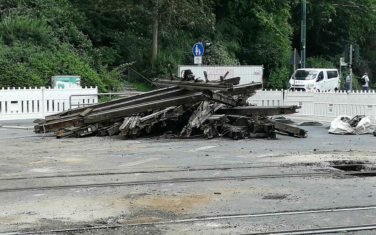 Alte gleise bei baustelle am sanderring Alte gleise bei baustelle am sanderring