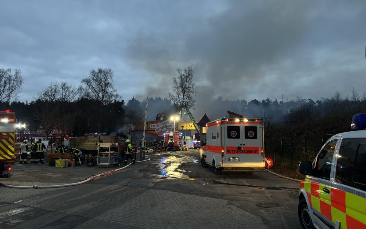 Großbrand im Freizeitland Geiselwind Großbrand im Freizeitland Geiselwind