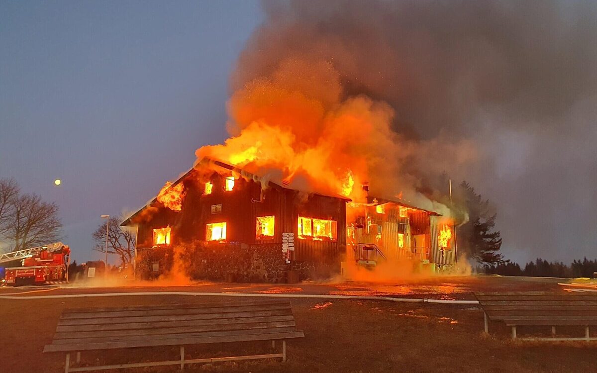 Brand kissinger huette Brand kissinger huette