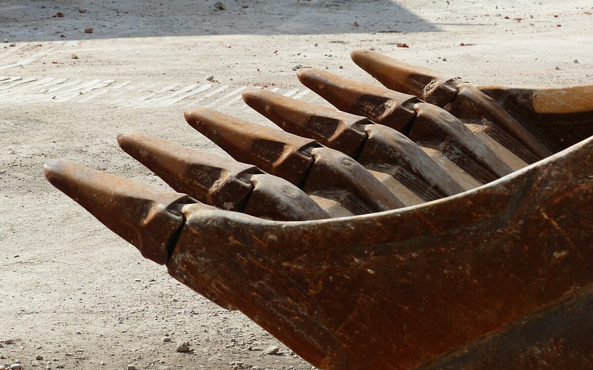 Der Löffel eines Baggers Der Löffel eines Baggers