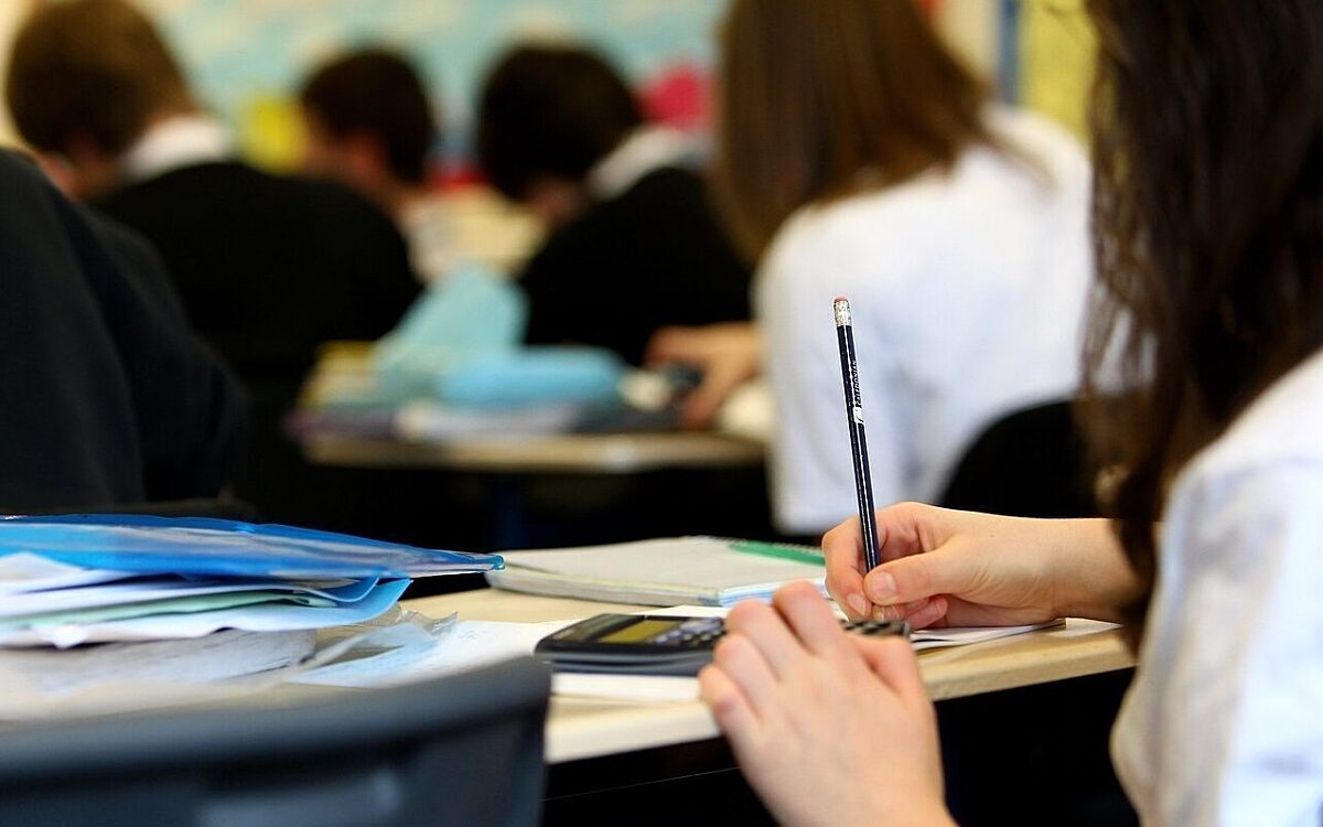 Eine Schülerin in der Schule Eine Schülerin in der Schule