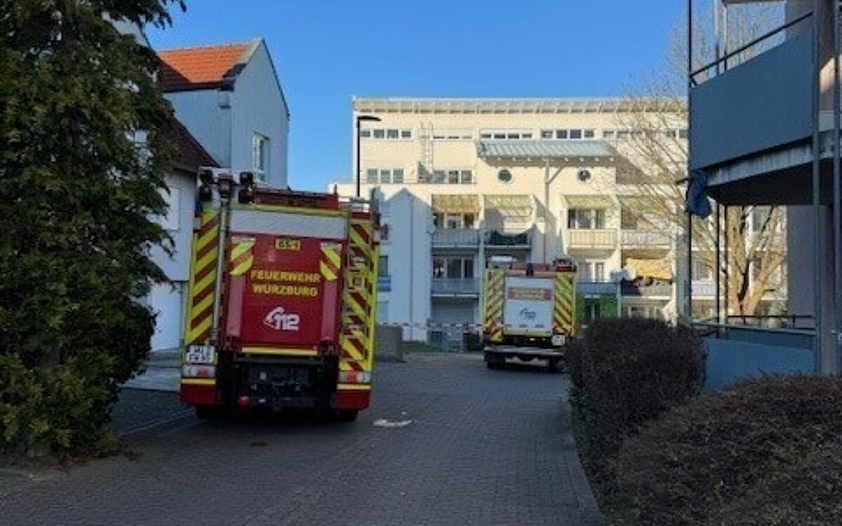 Wegen eines starken Geruchs ist die Feuerwehr zu einem Einsatz am Würzburger Heuchelhof ausgerückt Wegen eines starken Geruchs ist die Feuerwehr zu einem Einsatz am Würzburger Heuchelhof ausgerückt