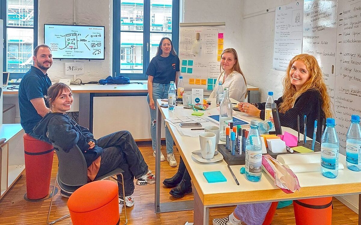 Studenten der FHWS beschäftigen sich mit Neugründungen Studenten der FHWS beschäftigen sich mit Neugründungen