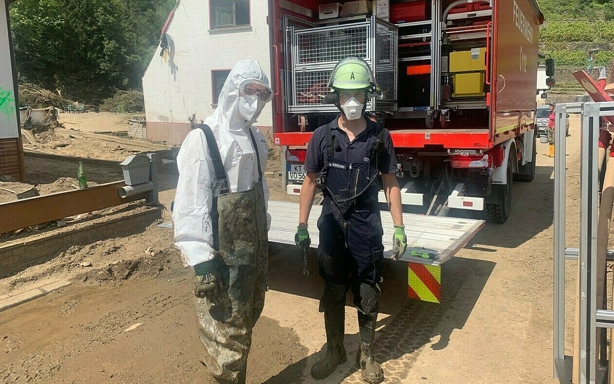 Die Feuerwehr Volkach im Katastrophengebiet 3 Die Feuerwehr Volkach im Katastrophengebiet 3