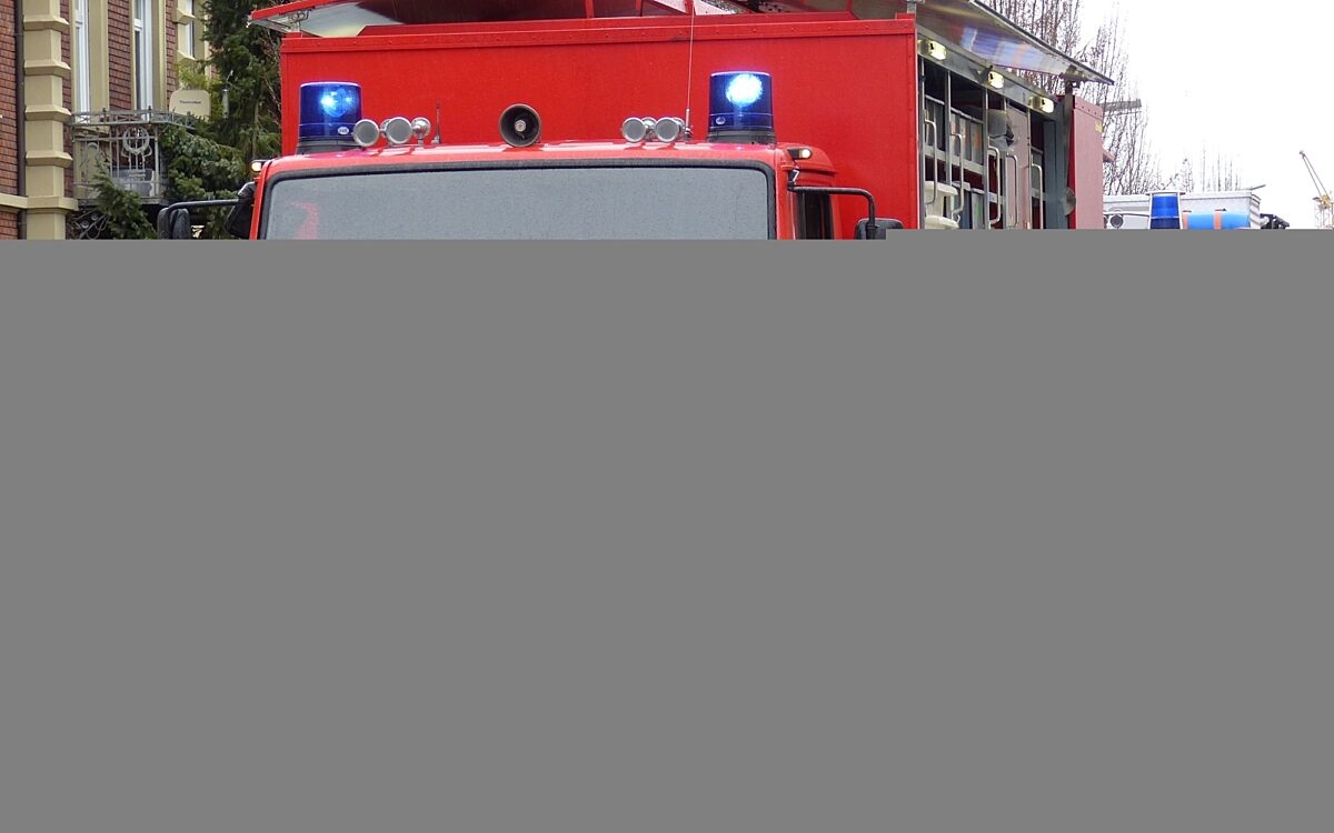 Ein Spezialwagen der Kitzinger Feuerwehr für Unfälle mit Gefahrenstoffen Ein Spezialwagen der Kitzinger Feuerwehr für Unfälle mit Gefahrenstoffen