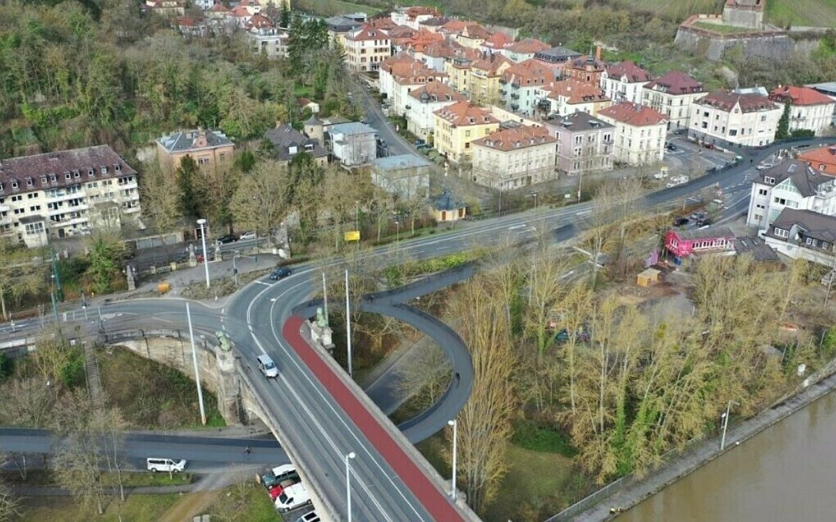 Eine Fotomontage der Highbike-Strecke im Bereich Löwenbrücke und Leistenstraße Eine Fotomontage der Highbike-Strecke im Bereich Löwenbrücke und Leistenstraße