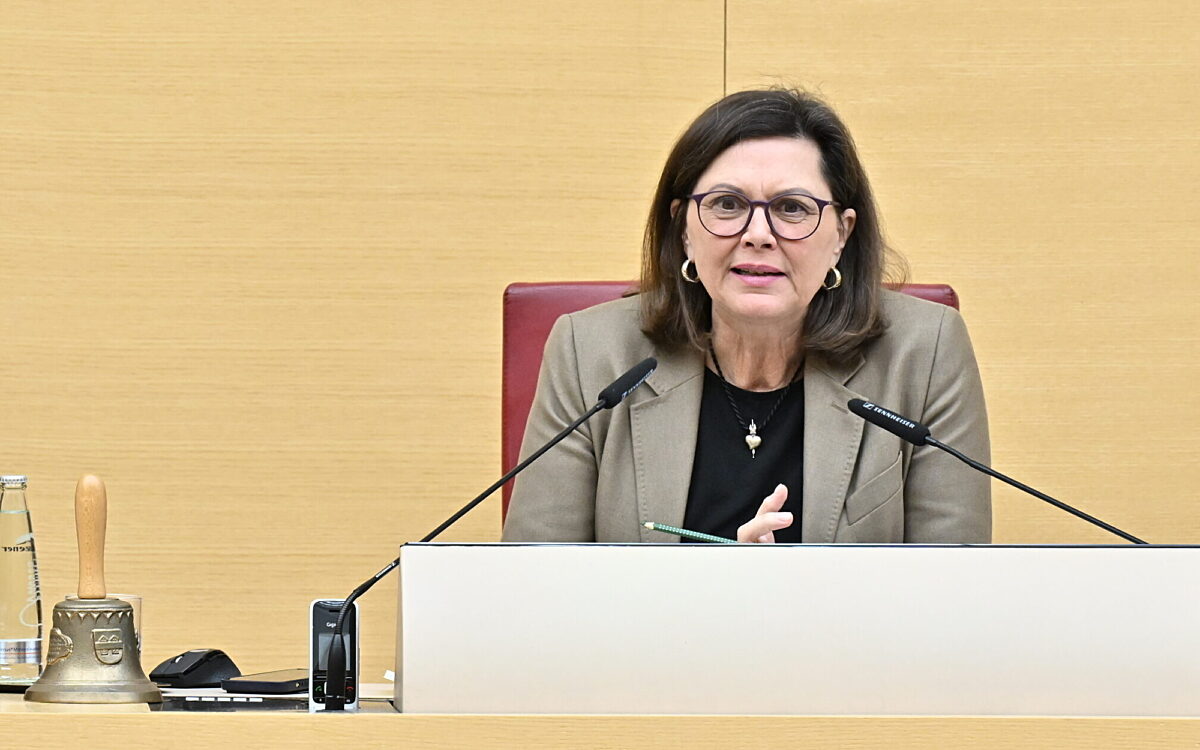 Landtagspräsidentin Ilse Aigner im Plenarsaal des Maximilianeums in Münchn Landtagspräsidentin Ilse Aigner